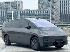 Li Auto MEGA 2025 Home Family Edition - ფოტო 3