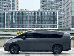 Li Auto MEGA 2025 Home Family Edition - ფოტო 4