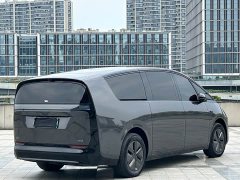 Li Auto MEGA 2025 Home Family Edition - ფოტო 6