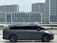 Li Auto MEGA 2025 Home Family Edition - ფოტო 8