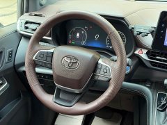 Toyota Sienna 2021 2.5L Hybrid Platinum Edition - ფოტო 10
