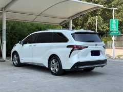 Toyota Sienna 2021 2.5L Hybrid Platinum Edition - ფოტო 18