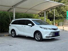 Toyota Sienna 2021 2.5L Hybrid Platinum Edition - ფოტო 3