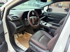 Toyota Sienna 2021 2.5L Hybrid Platinum Edition - ფოტო 5