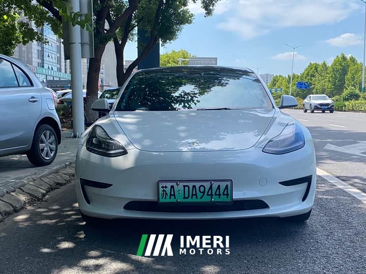 Tesla Model 3 Rear-Wheel Drive