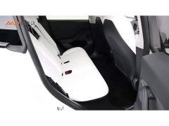 Tesla Model Y Performance All-Wheel Drive - ფოტო 8