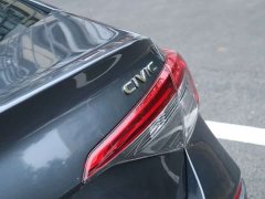 Honda Civic 2023 Hatchback 240 Turbo CVT Sharp Edition - ფოტო 9