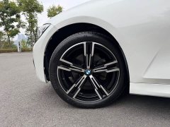 BMW 3 Series 325i M Sport Package - ფოტო 11