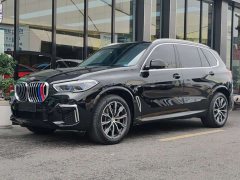 BMW X5 xDrive 30Li Deluxe VersionM - ფოტო 1