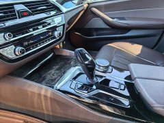 BMW 5 Series 525Li M Sport Package - ფოტო 10