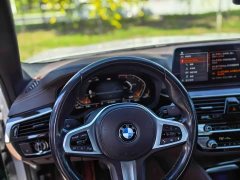 BMW 5 Series 525Li M Sport Package - ფოტო 11