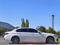 BMW 5 Series 525Li M Sport Package - ფოტო 14