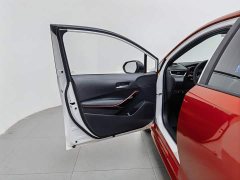 Toyota Corolla Hybrid 1.8H E-CVT Sport - ფოტო 8