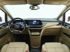 Buick GL8 2025 Land Executive Cabin Smart Enjoyment Edition - ფოტო 9