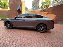 BYD Qin L DM-i Smart Drive Edition 120KM Superior - ფოტო 5