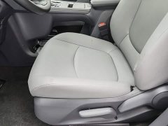 Toyota Gravia 2.5L Hybrid Comfort Edition - ფოტო 20