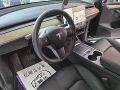 Tesla Model Y Standard Range RWD - ფოტო 5