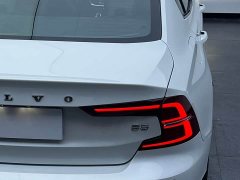 Volvo S60 2025 B5 Inscription Sport - ფოტო 14