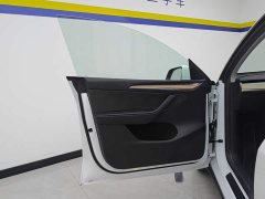 Tesla Model Y Rear-Wheel Drive - ფოტო 7