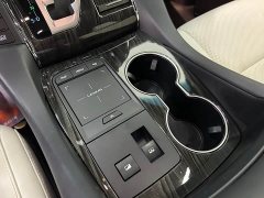 Lexus LM 2020 300h Four-Seat Royal Edition - ფოტო 14