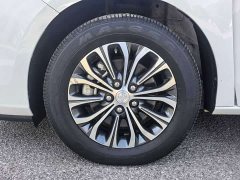 Buick GL8 Land Business Class 652T Comfort - ფოტო 3