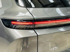 Li Auto L6 Pro - ფოტო 10