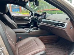 BMW 5 Series 525Li M Sport Package - ფოტო 7