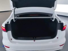Geely Emgrand 4th Generation Champion Edition 1.5L CVT Flagship - ფოტო 4