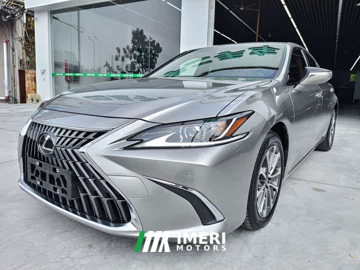 Lexus ES 200 Excellence Edition