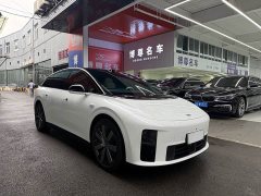 Li Auto i6 Four-Wheel Drive Standard Edition - ფოტო 3