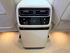 Li Auto i6 Four-Wheel Drive Standard Edition - ფოტო 9