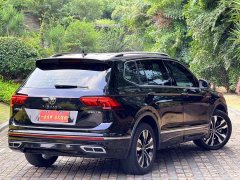 Volkswagen Tiguan L 2022 330TSI Automatic FWD R-Line Comfort Edition - ფოტო 17