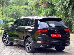 Volkswagen Tiguan L 2022 330TSI Automatic FWD R-Line Comfort Edition - ფოტო 19