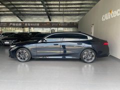 BMW 5 Series 530Li Premier M Sport Package - ფოტო 7