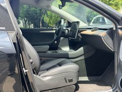 Tesla Model Y Standard Range RWD - ფოტო 11
