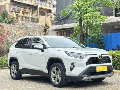 Toyota RAV4 2022 2.0L CVT FWD Fashion Plus - ფოტო 3