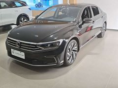 Volkswagen Magotan PHEV 2022 GTE Premium - ფოტო 2
