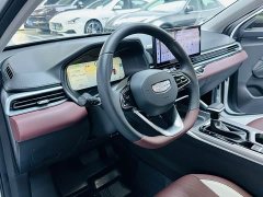 Geely Emgrand 2026 4 Million Commemorative Edition 1.5L CVT Excellence - ფოტო 5