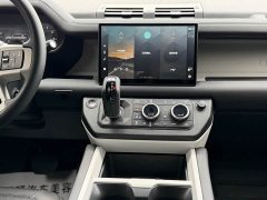 Land Rover Defender 110 - ფოტო 14