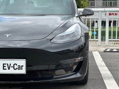 Tesla Model 3 Performance All-Wheel Drive - ფოტო 4