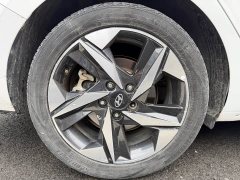 Hyundai Elantra 2022 1.5L CVT Luxury - ფოტო 12