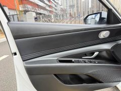 Hyundai Elantra 2022 1.5L CVT Luxury - ფოტო 17