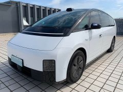 Li Auto Li Xiang MEGA 2024 Ultra - ფოტო 1