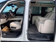 Li Auto Li Xiang MEGA 2024 Ultra - ფოტო 11