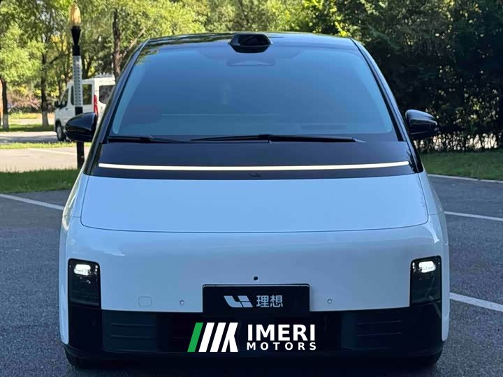 Li Auto Li Xiang MEGA Ultra - ავტომობილი ჩინეთიდან