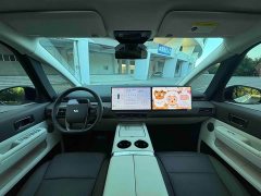 Li Auto Li Xiang MEGA Ultra - ფოტო 10