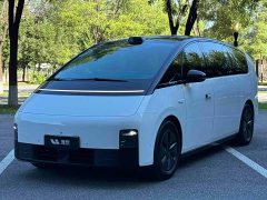 Li Auto Li Xiang MEGA Ultra - ფოტო 3