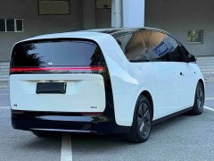 Li Auto Li Xiang MEGA Ultra - ფოტო 6