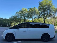Li Auto Li Xiang MEGA Ultra - ფოტო 7