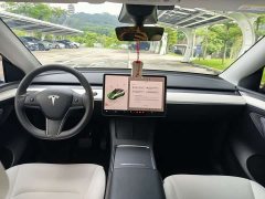 Tesla Model Y Rear-Wheel Drive - ფოტო 15
